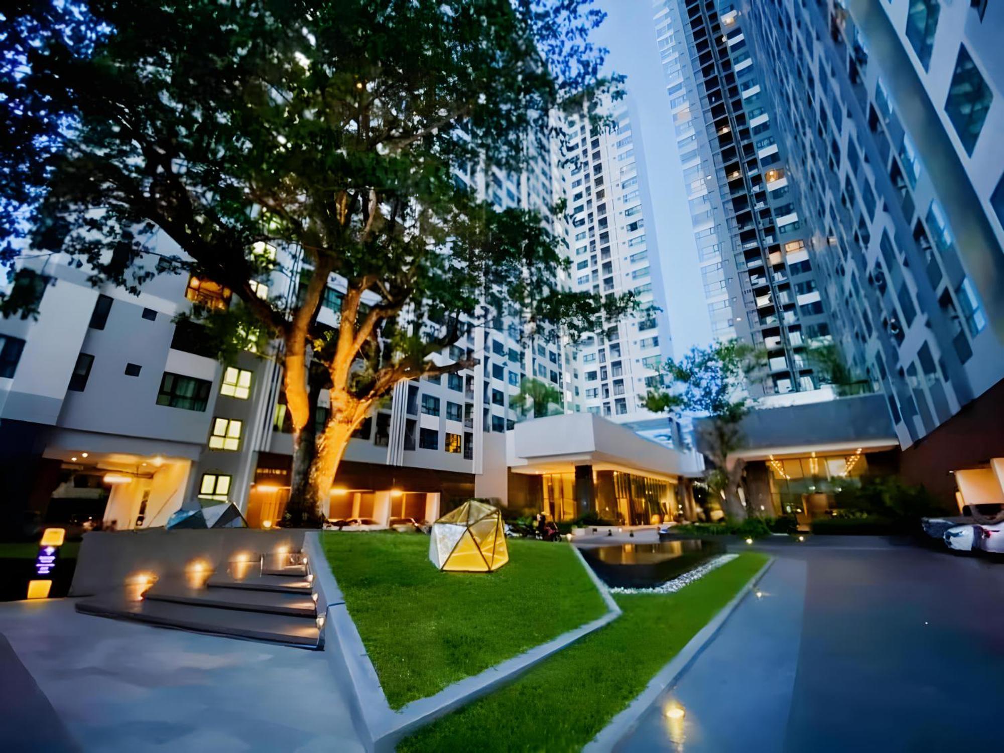 The Base Apartments At Central Pattaya Ngoại thất bức ảnh