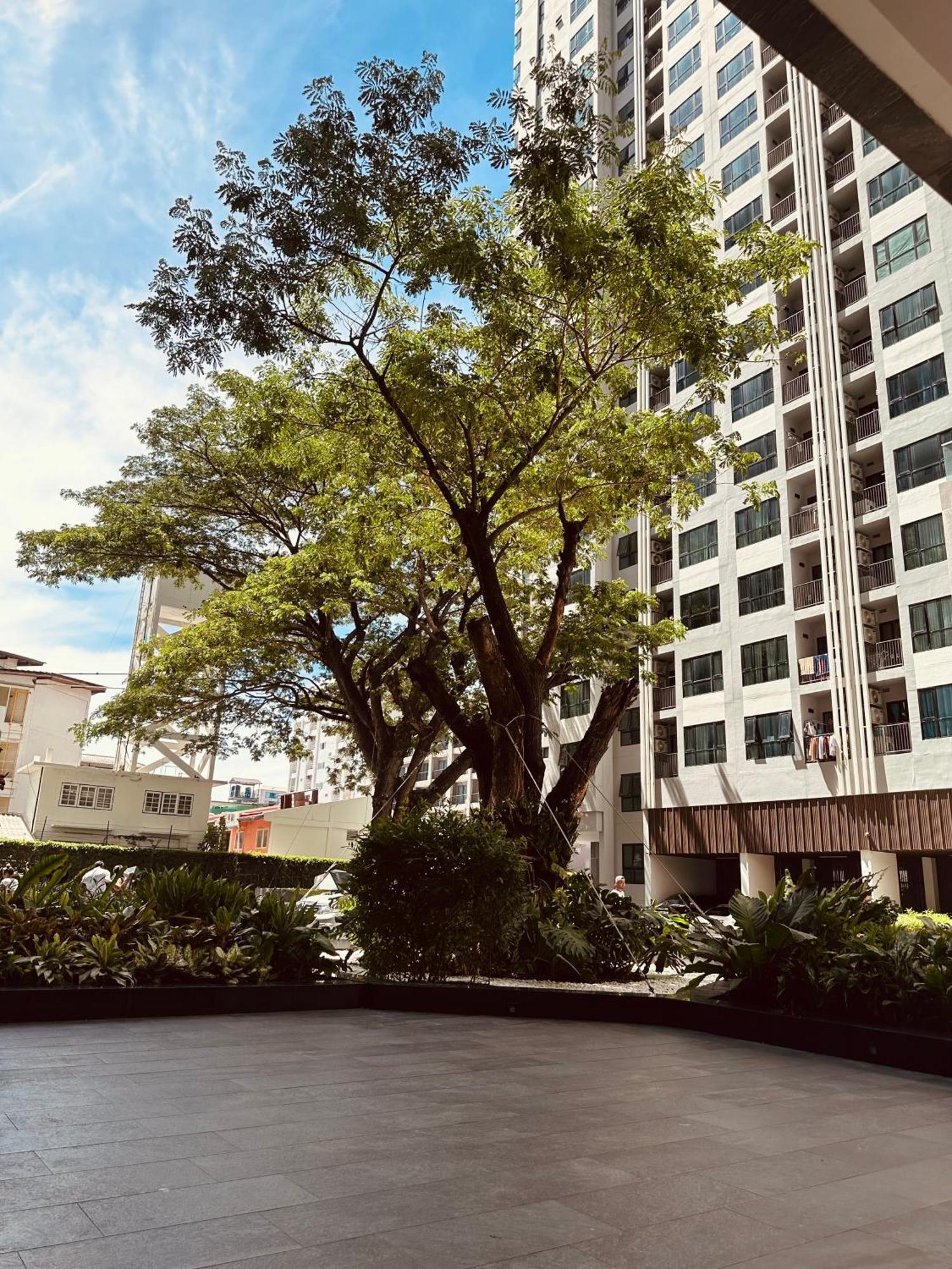 The Base Apartments At Central Pattaya Ngoại thất bức ảnh