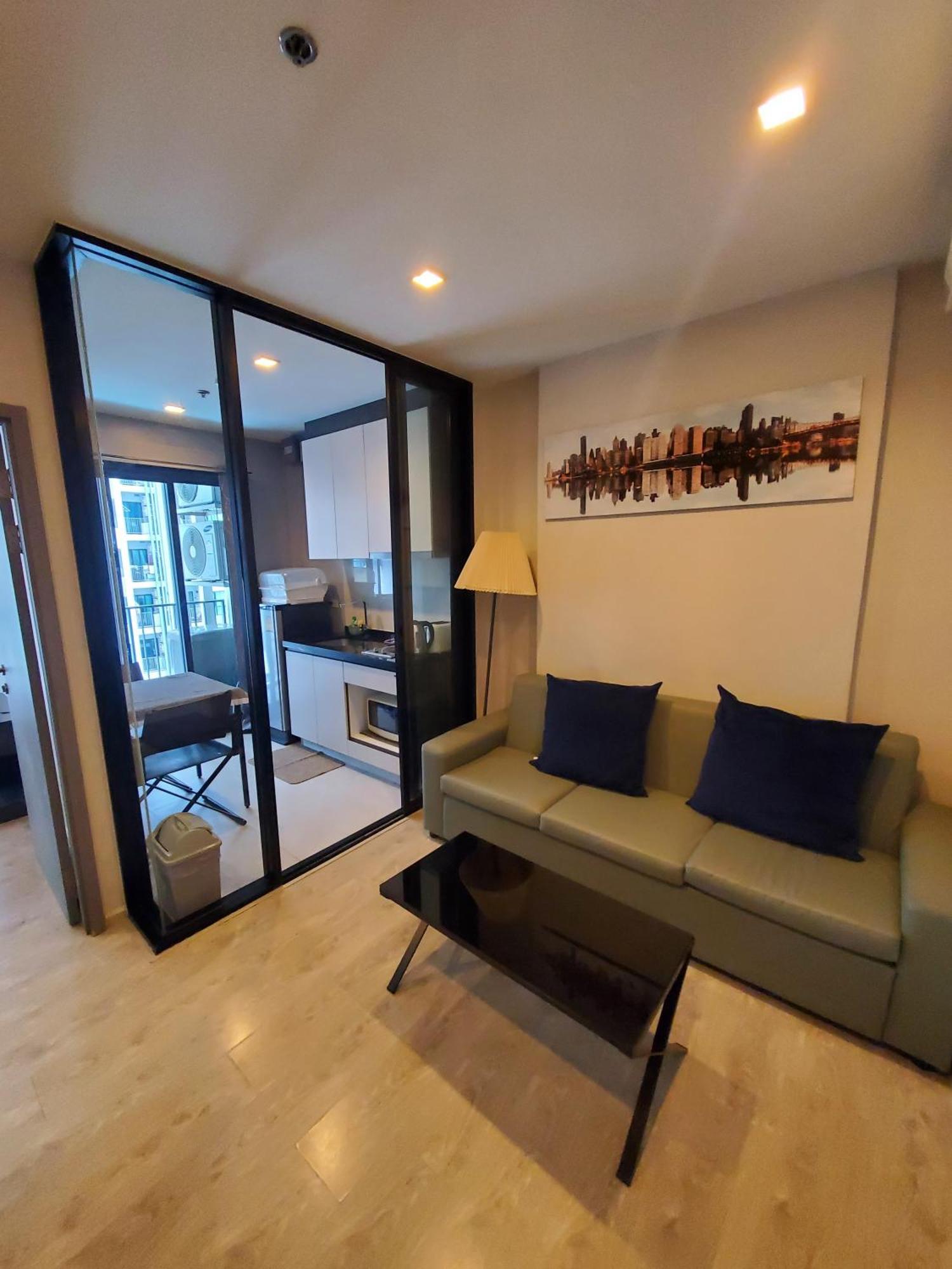 The Base Apartments At Central Pattaya Ngoại thất bức ảnh